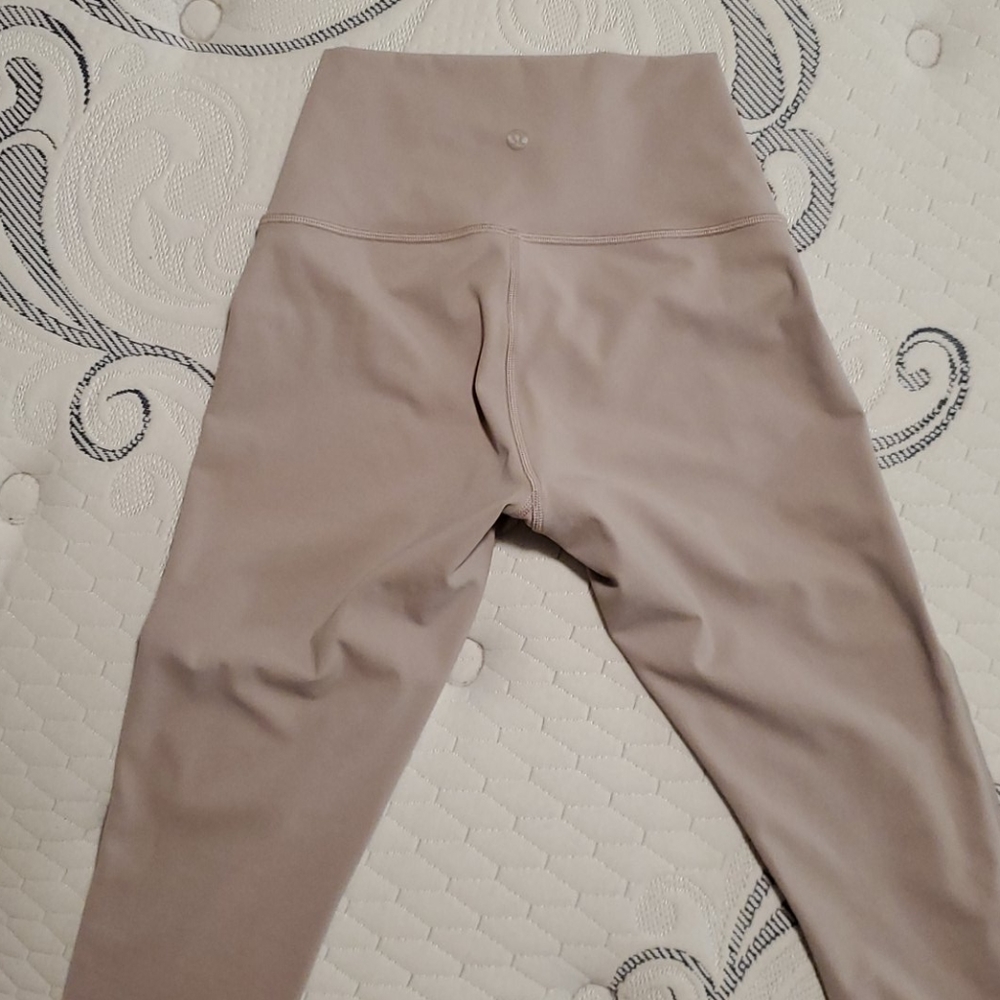 Lululemon wunder unders
